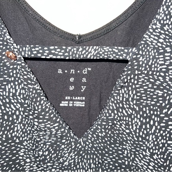 A New Day Black and White Dotted Cap Short Sleeve Blouse Size XX Large - Picture 6 of 7